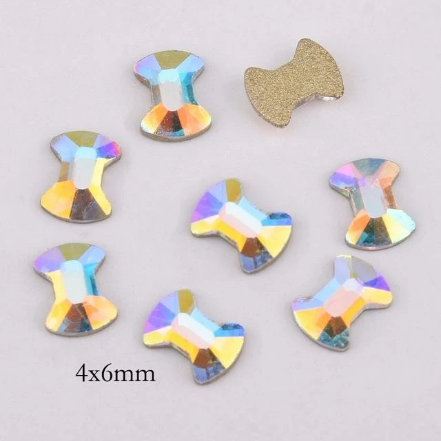 nails small rhinestones 3d